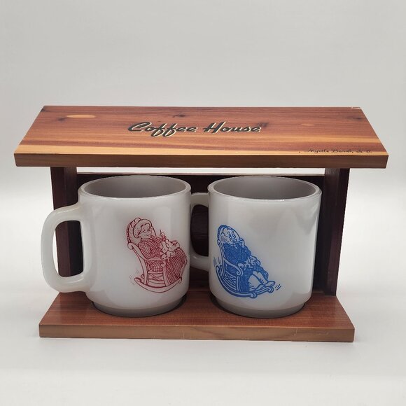 Vtg Myrtle Beach SC Souvenir Wooden Coffee House Glasbake Milk Glass Mugs Shelf - Picture 1 of 11